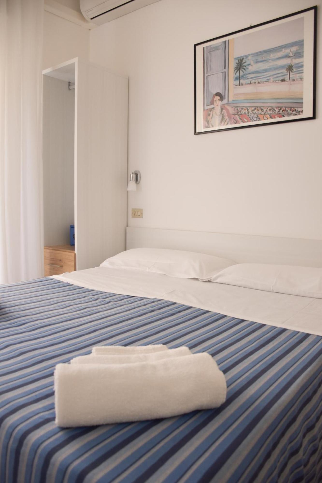 Hotel Los Angeles - Fronte Mare ريتشيوني المظهر الخارجي الصورة