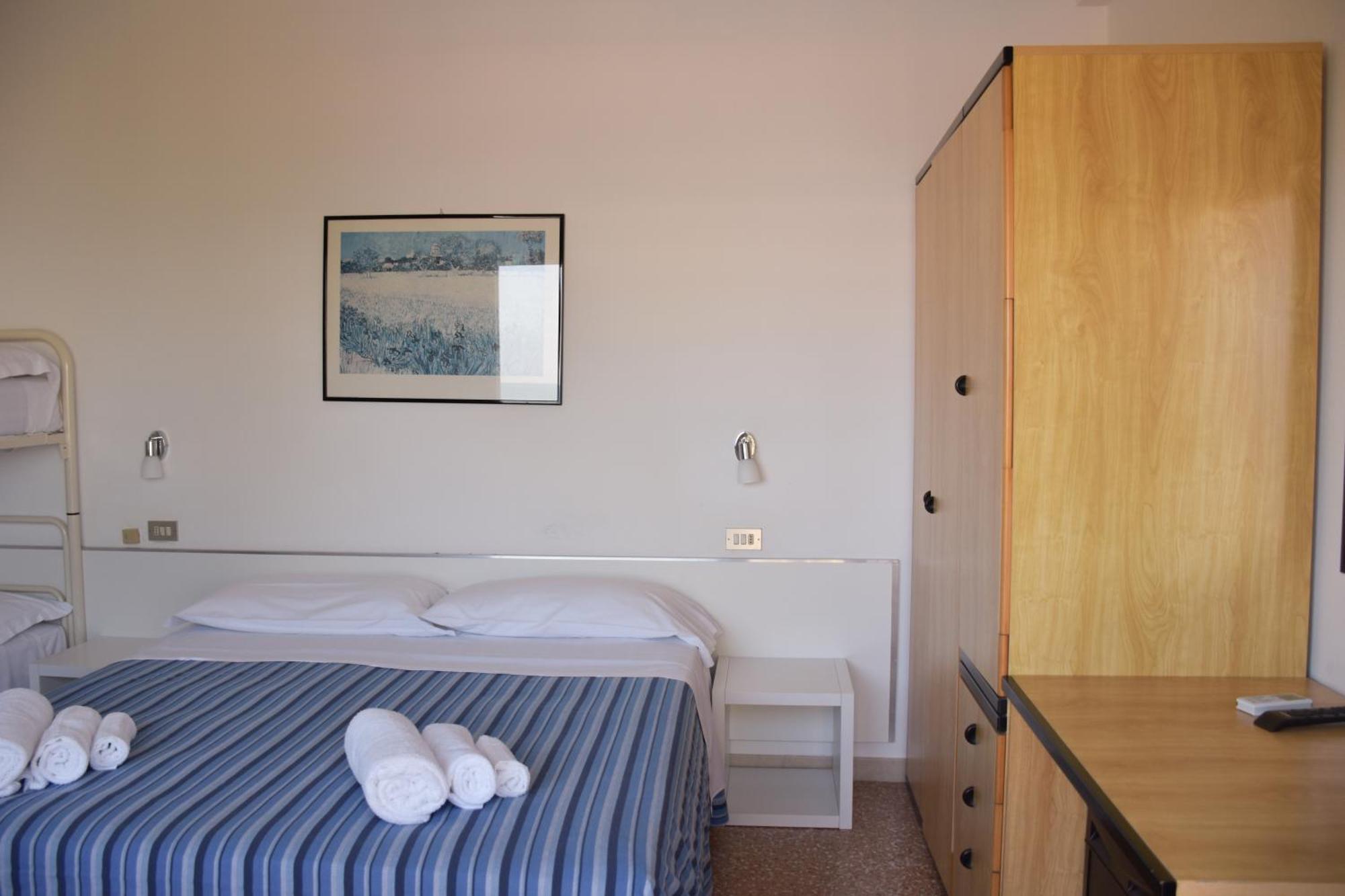 Hotel Los Angeles - Fronte Mare ريتشيوني المظهر الخارجي الصورة